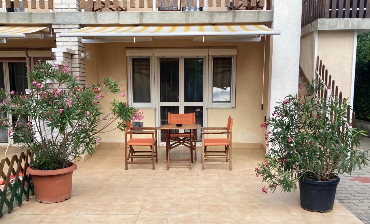Sunset Beach Apartman Balatonfuzfo Exterior foto