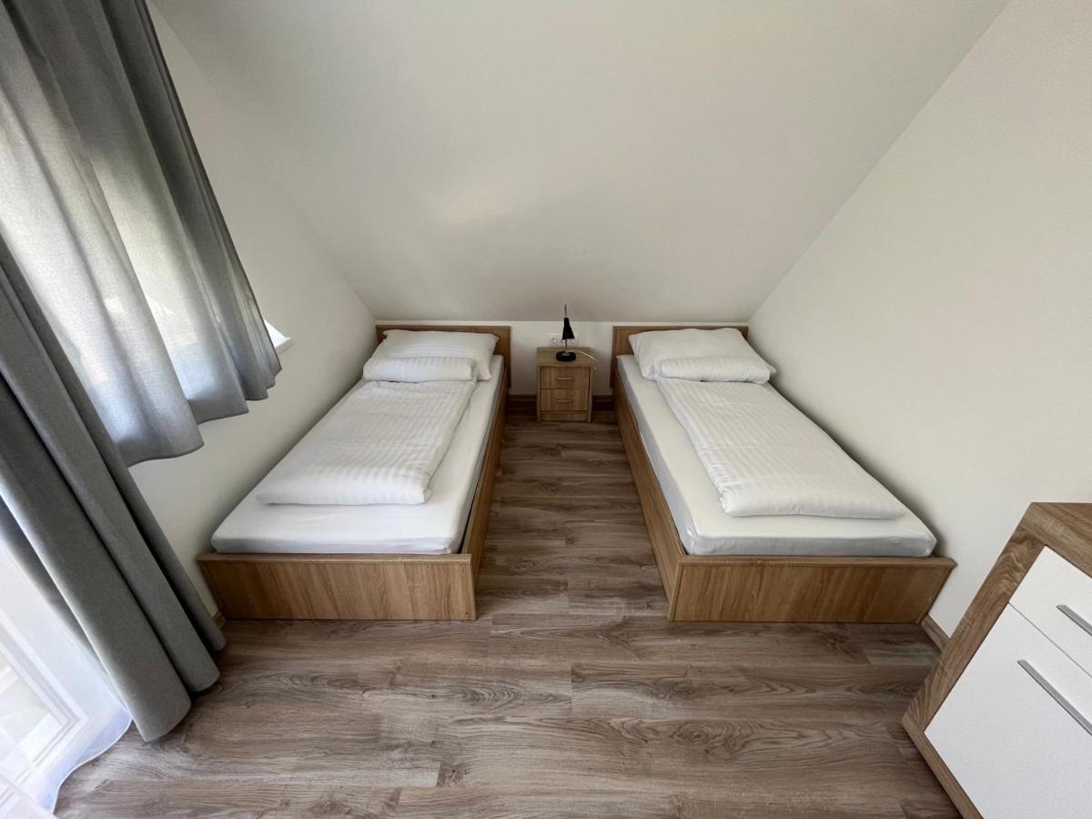 Sunset Beach Apartman Balatonfuzfo Exterior foto