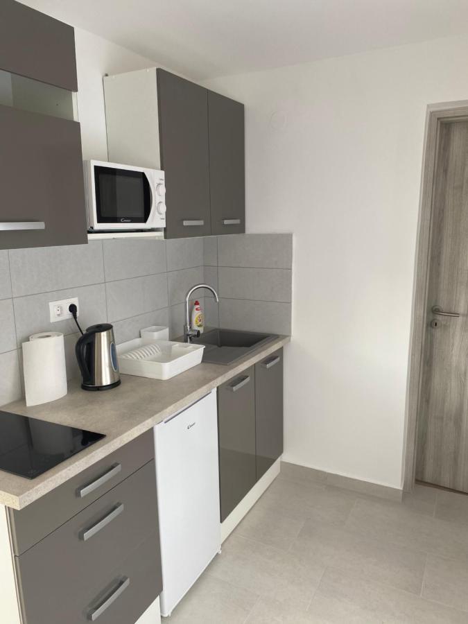 Sunset Beach Apartman Balatonfuzfo Exterior foto